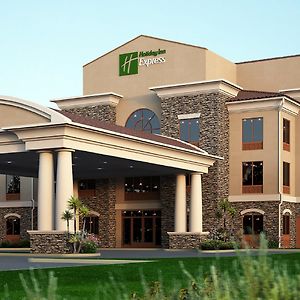 Holiday Inn Express & Suites - Redding By Ihg